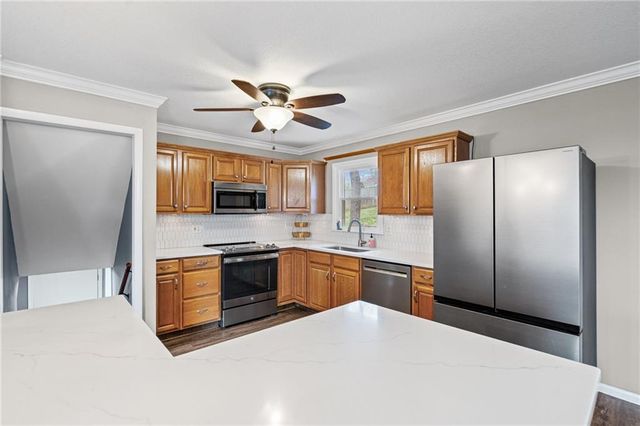 4909 Nall Avenue, Roeland Park, KS 66202