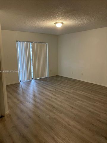 11229 W ATLANTIC BL 201, Coral Springs, FL 33071