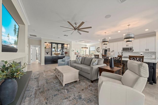 10812 TARFLOWER DRIVE 201, Venice, FL 34293