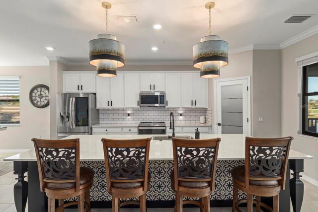 10812 TARFLOWER DRIVE 201, Venice, FL 34293