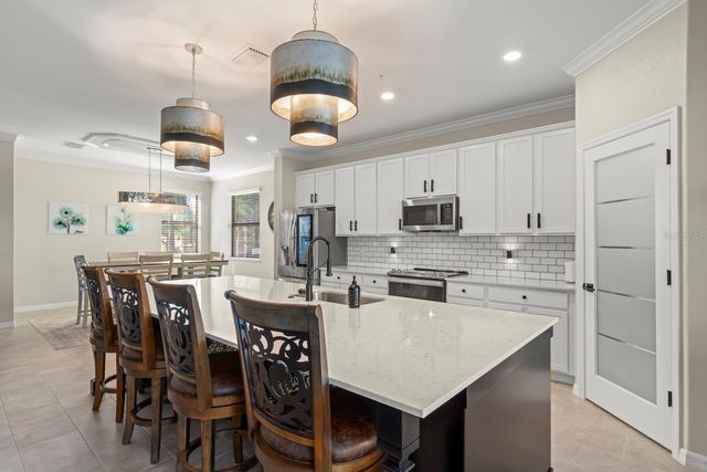 10812 TARFLOWER DRIVE 201, Venice, FL 34293