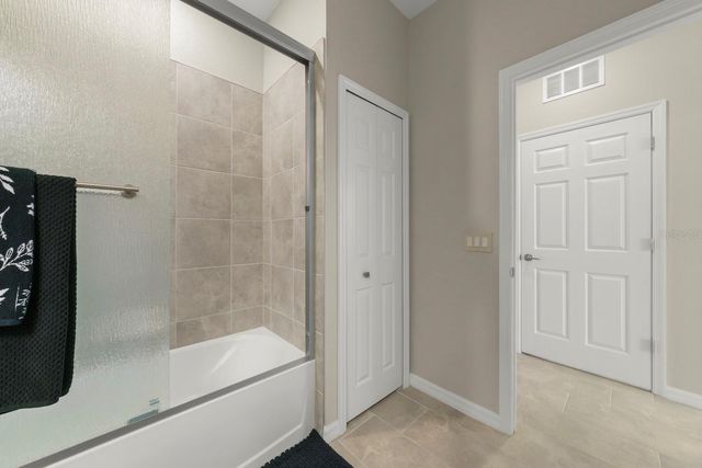 10812 TARFLOWER DRIVE 201, Venice, FL 34293