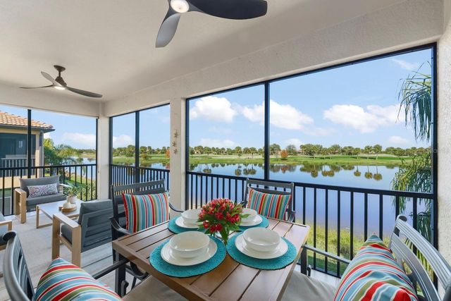 10812 TARFLOWER DRIVE 201, Venice, FL 34293