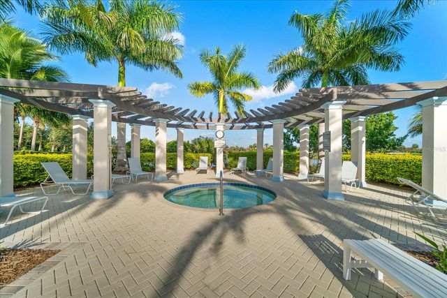 10812 TARFLOWER DRIVE 201, Venice, FL 34293