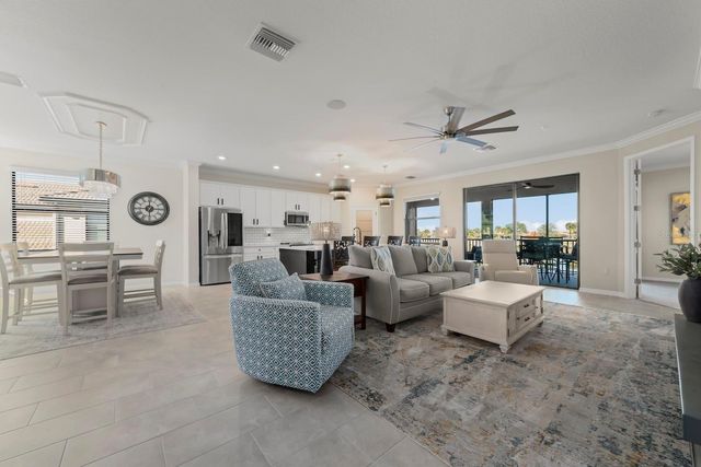 10812 TARFLOWER DRIVE 201, Venice, FL 34293