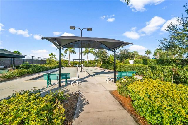 10812 TARFLOWER DRIVE 201, Venice, FL 34293