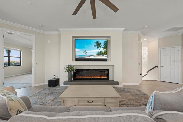 10812 TARFLOWER DRIVE 201, Venice, FL 34293