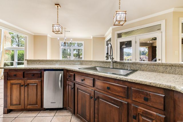 5006 Colonial Court, Benton, AR 72019