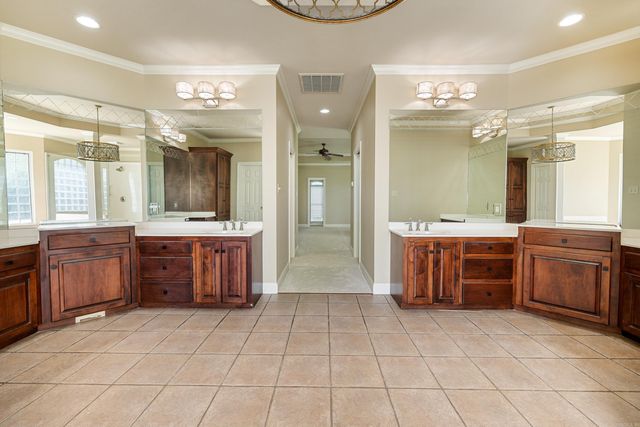 5006 Colonial Court, Benton, AR 72019