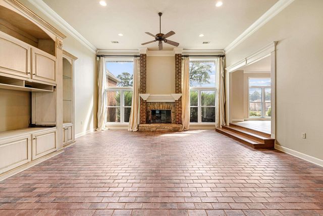 5006 Colonial Court, Benton, AR 72019