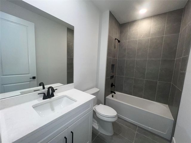 18460 MIDSUMMER PLACE, Venice, FL 34293