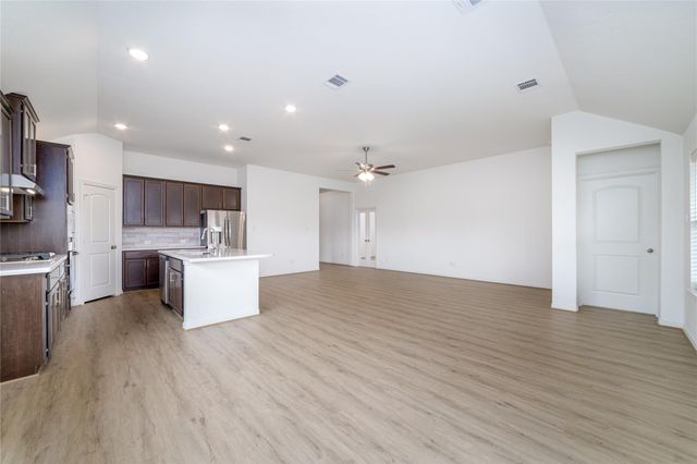 2010 Orchid St, Sugar Land, TX 77498