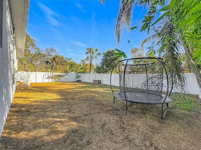 1306 E LEMON STREET, Tarpon Springs, FL 34689