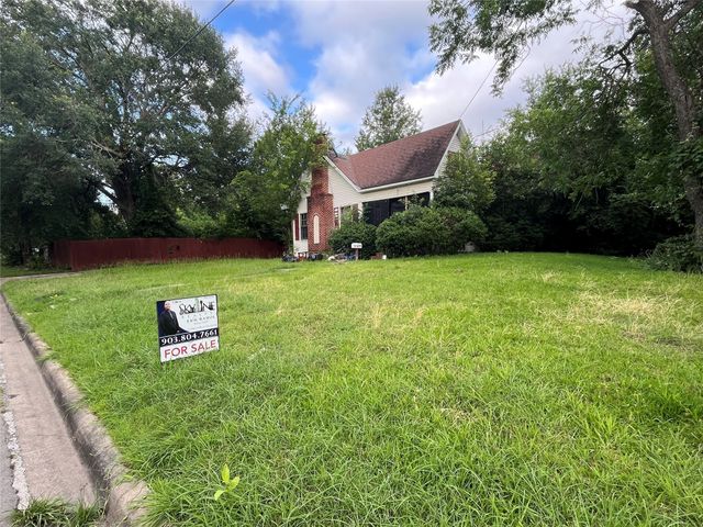 200 1st Street, Terrell, TX 75160