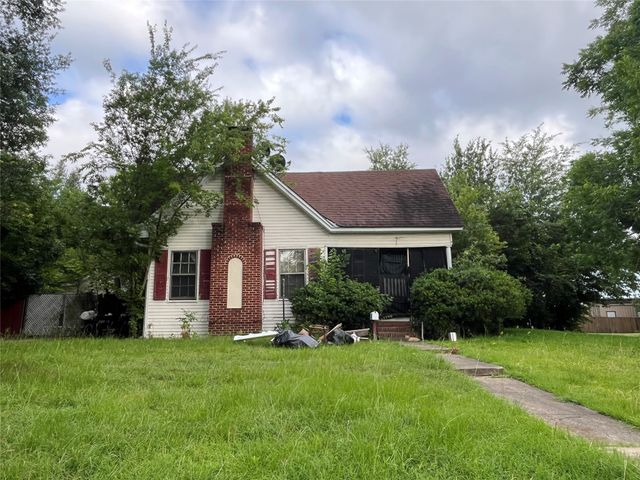 200 1st Street, Terrell, TX 75160