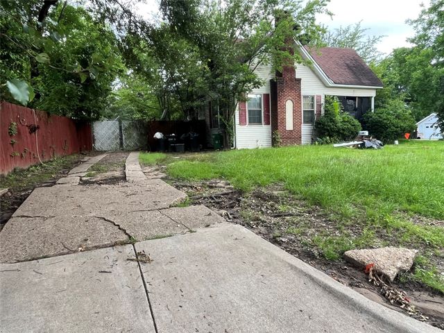 200 1st Street, Terrell, TX 75160
