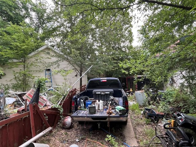 200 1st Street, Terrell, TX 75160