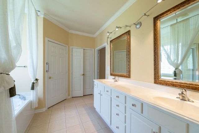 5331 Valley Bluff Lane, Katy, TX 77494