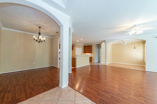 5331 Valley Bluff Lane, Katy, TX 77494