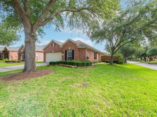 5331 Valley Bluff Lane, Katy, TX 77494