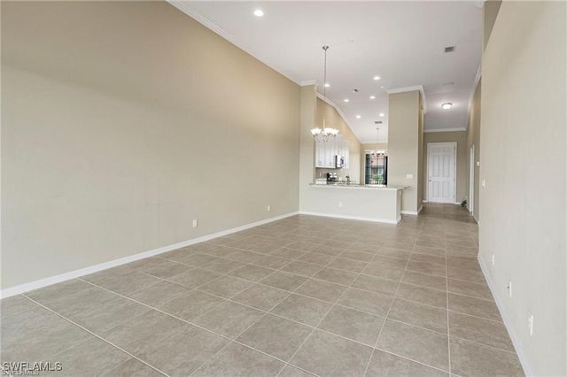 9377 Pocida CT 202, Naples, FL 34119