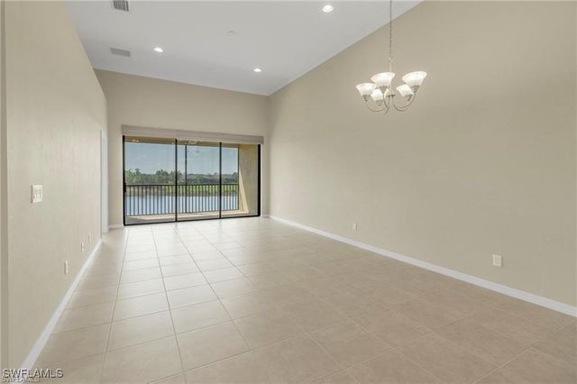 9377 Pocida CT 202, Naples, FL 34119