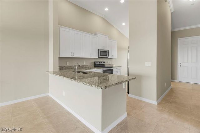 9377 Pocida CT 202, Naples, FL 34119