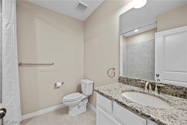 9377 Pocida CT 202, Naples, FL 34119