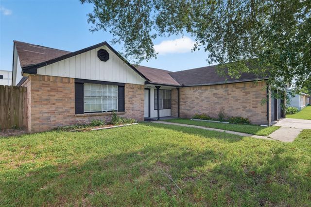 8203 Lone Quail Drive, Houston, TX 77489