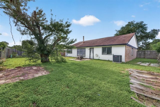 8203 Lone Quail Drive, Houston, TX 77489