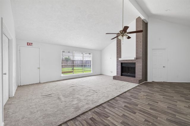 8203 Lone Quail Drive, Houston, TX 77489