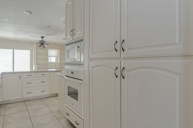 849 Wheelwood, Hurst, TX 76053