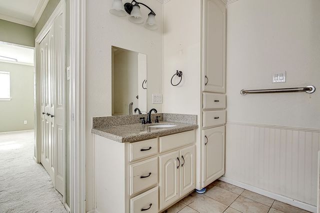 849 Wheelwood, Hurst, TX 76053