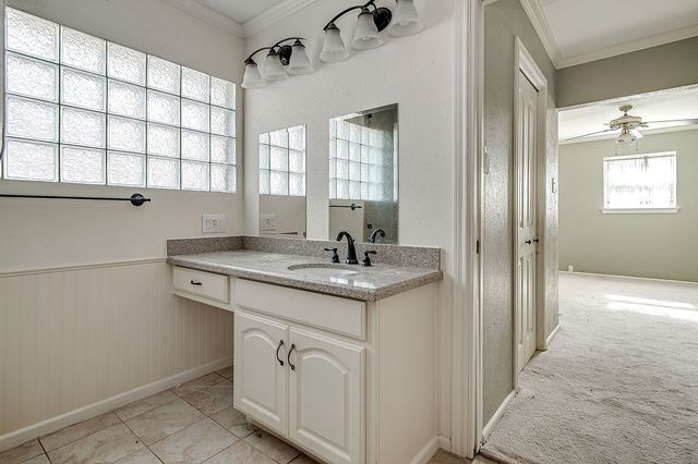 849 Wheelwood, Hurst, TX 76053