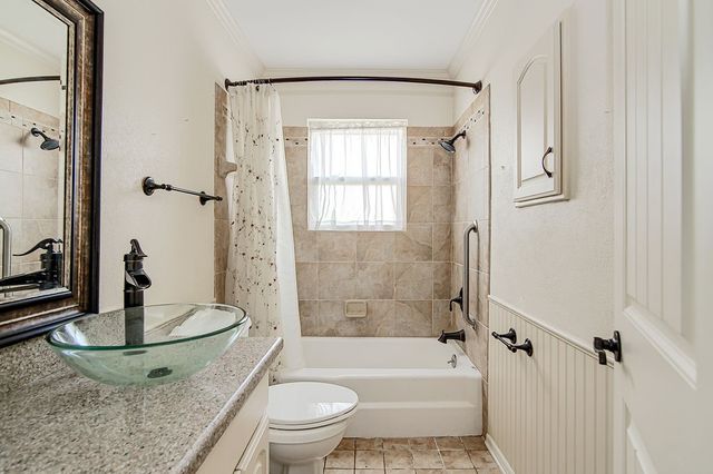 849 Wheelwood, Hurst, TX 76053