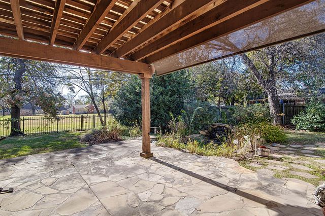 849 Wheelwood, Hurst, TX 76053