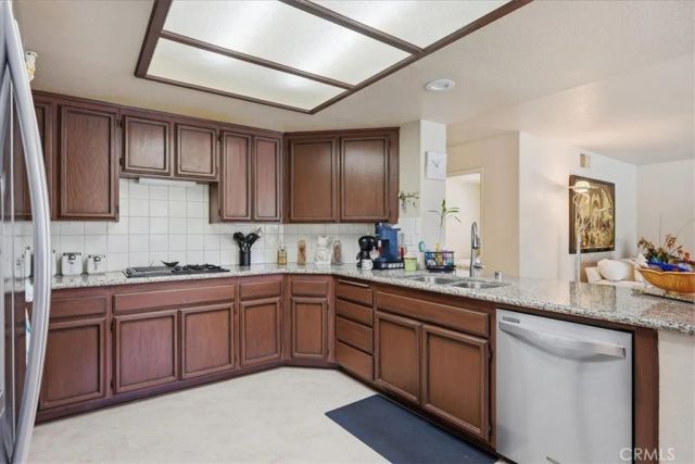 23677 Ballestros Road, Murrieta, CA 92562