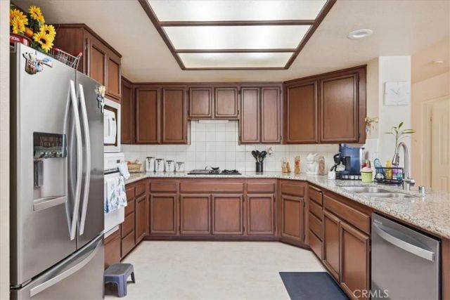 23677 Ballestros Road, Murrieta, CA 92562