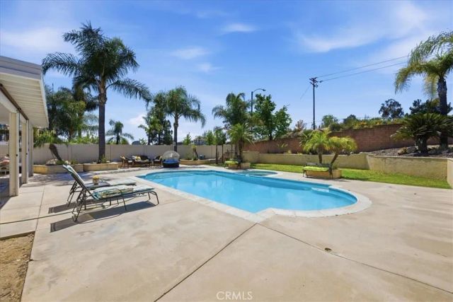23677 Ballestros Road, Murrieta, CA 92562