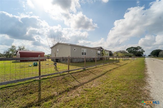 205 Berkshire Drive, Victoria, TX 77905