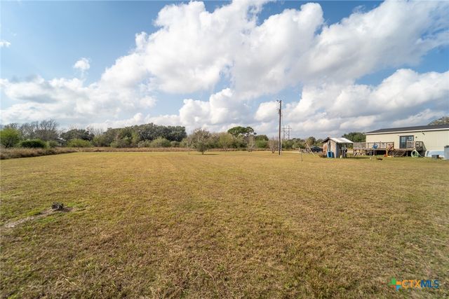 205 Berkshire Drive, Victoria, TX 77905