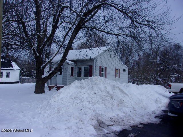 27 Cheltingham Avenue, Schenectady, NY 12306