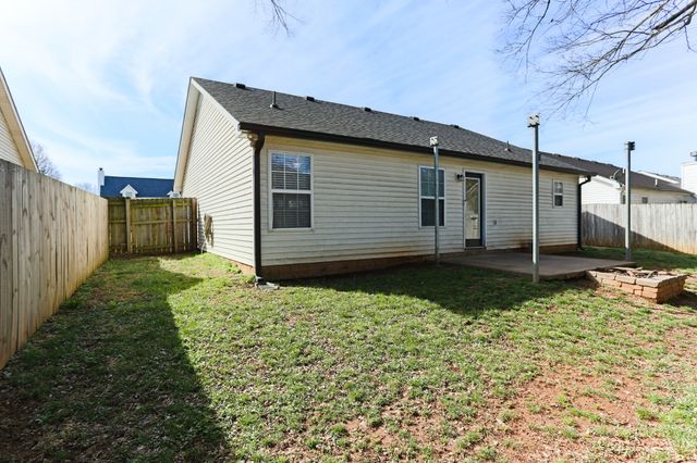 3012 Roscommon Dr, Murfreesboro, TN 37128