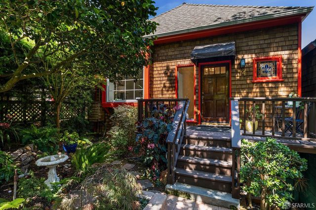 74 Vulcan Stairway, San Francisco, CA 94114