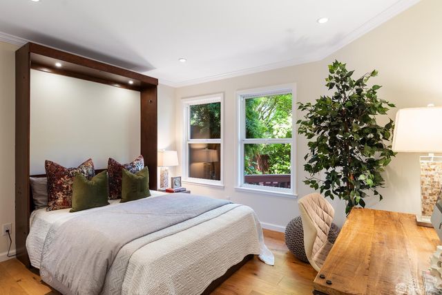 74 Vulcan Stairway, San Francisco, CA 94114