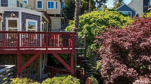 74 Vulcan Stairway, San Francisco, CA 94114