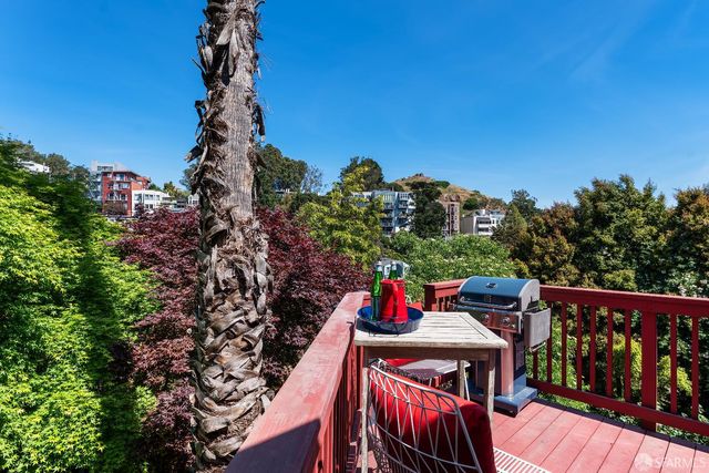 74 Vulcan Stairway, San Francisco, CA 94114