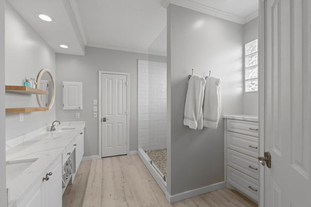 35 S Concord Forest Circle, The Woodlands, TX 77381