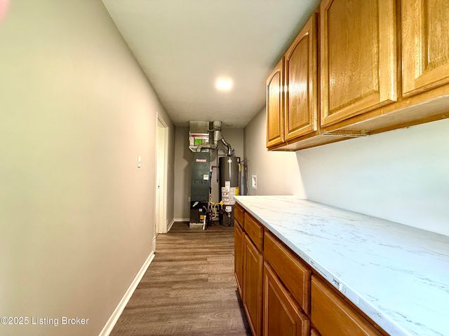 713 E Hill St, Louisville, KY 40217