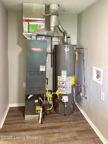 713 E Hill St, Louisville, KY 40217